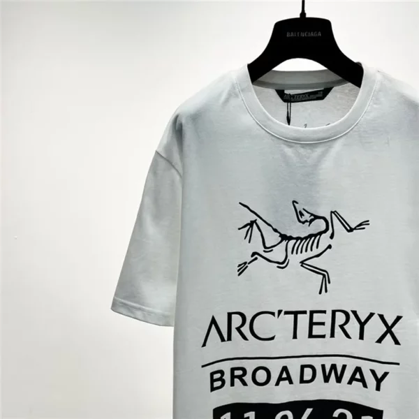 Arcteryx  T Shirt