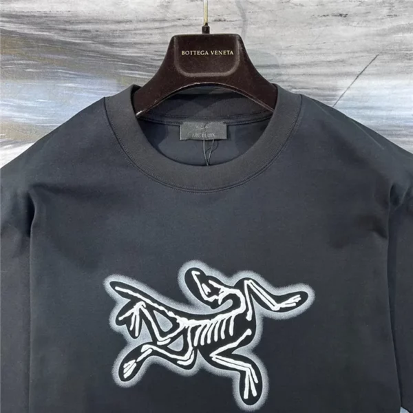 Arcteryx  T Shirt