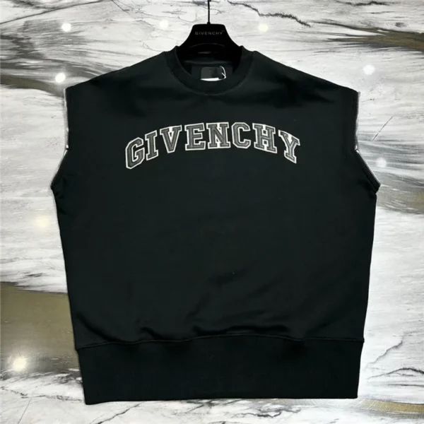 2023fw Givenchy Sweater