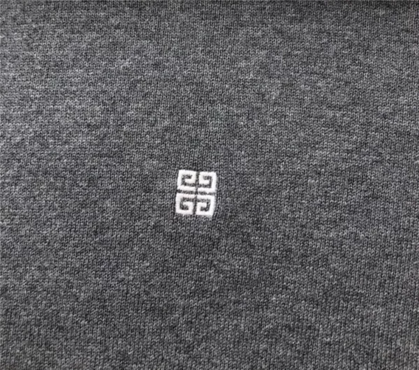 2023fw Givenchy Sweater