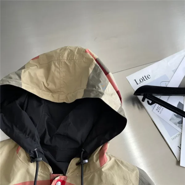 22022fw Burberry Jacket