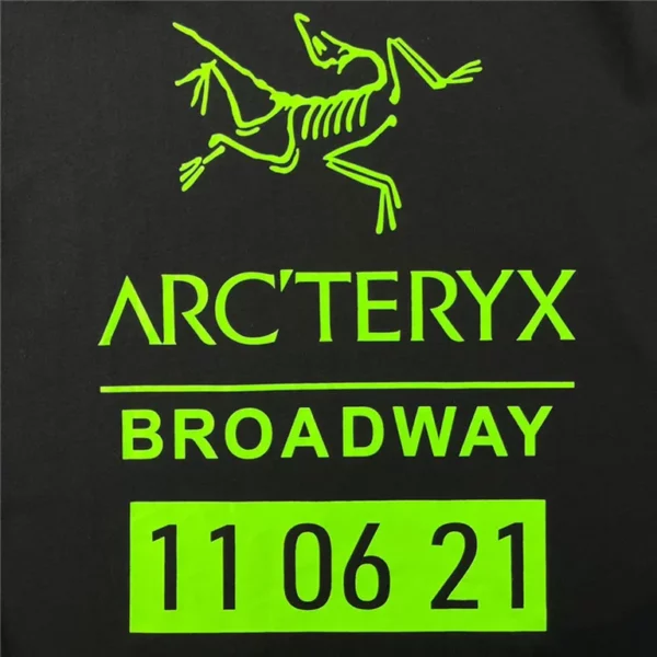 Arcteryx  T Shirt