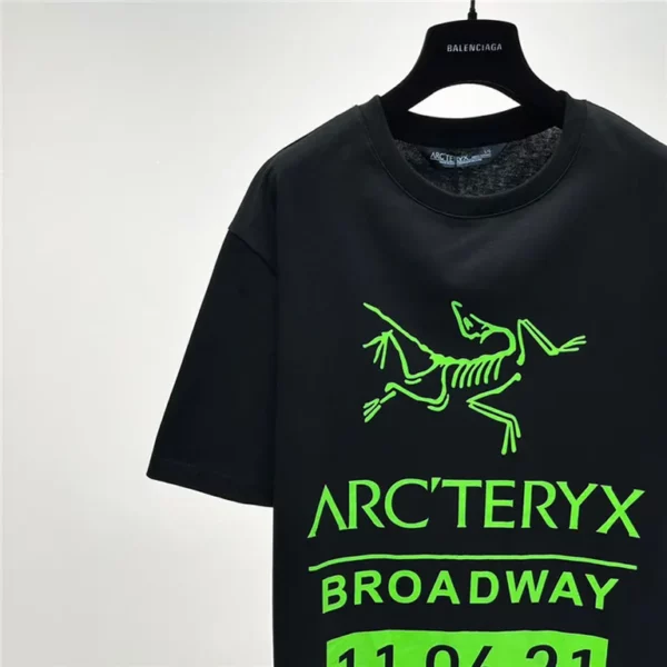 Arcteryx  T Shirt