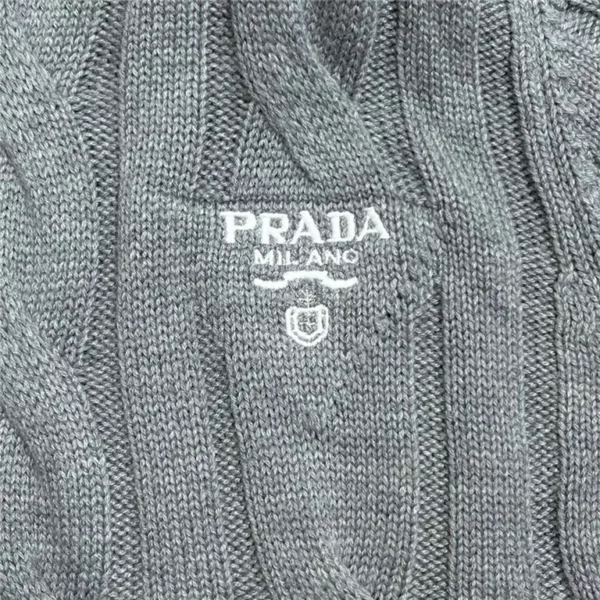 2023fw Prada Sweater