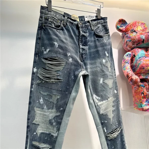 2023 Amiri Jeans