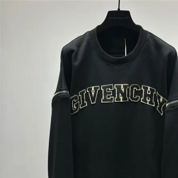 2023fw Givenchy Sweater