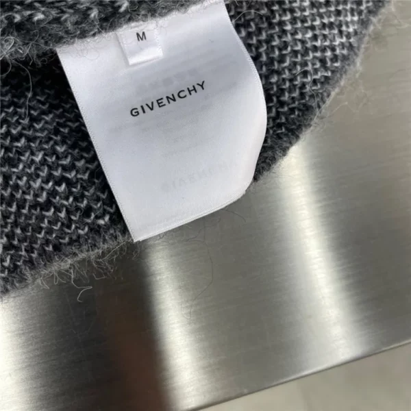 2023fw Givenchy Sweater