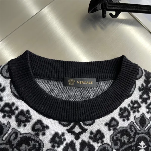 2022fw Versace Sweater