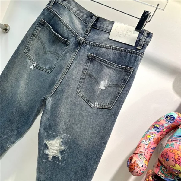 2023 Amiri Jeans