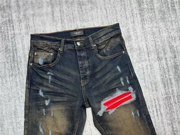 2023 Amiri Jeans