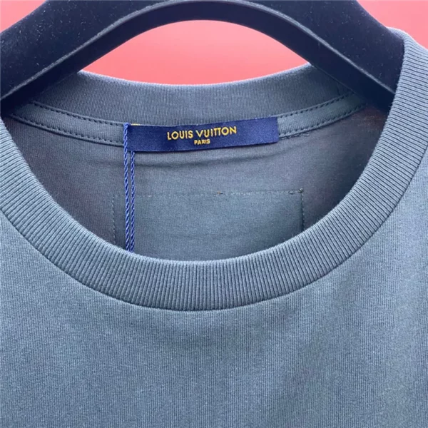 22024SS Louis Vuitton T Shirt