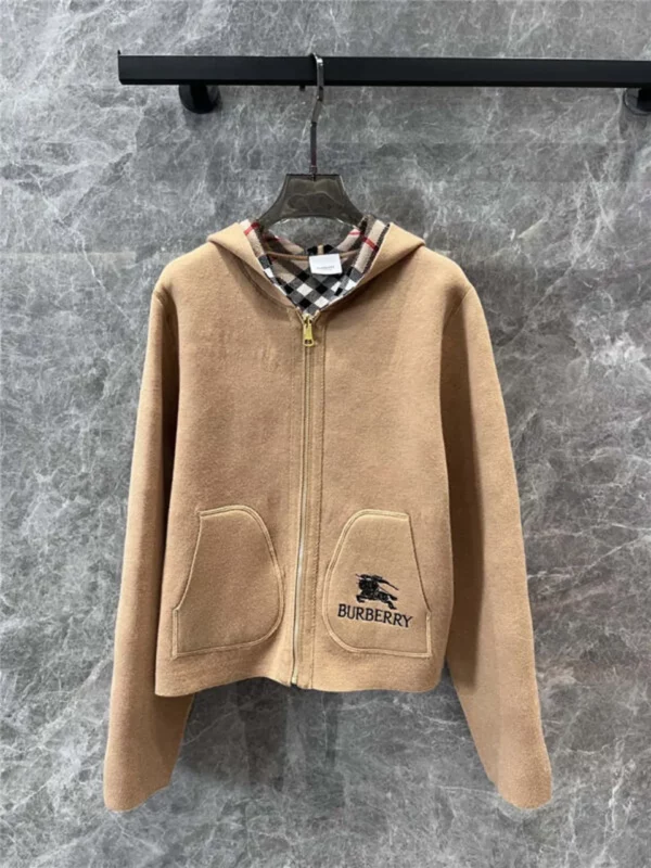 Burberry flying cardigan