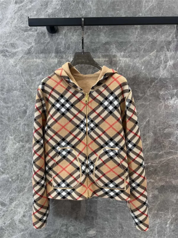 Burberry flying cardigan