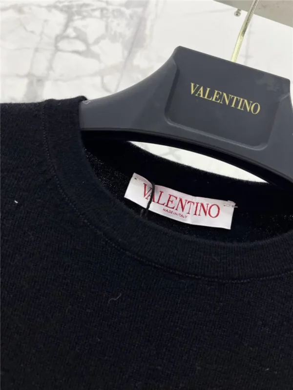 valentino round neck knitted long sleeve