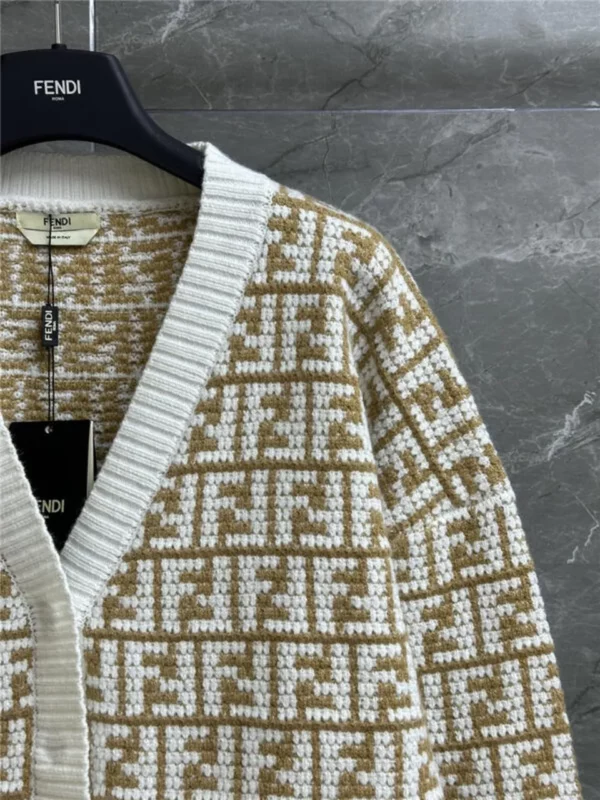 Fendi letter jacquard cardigan