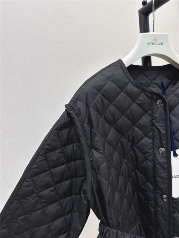 moncler waist round neck down jacket