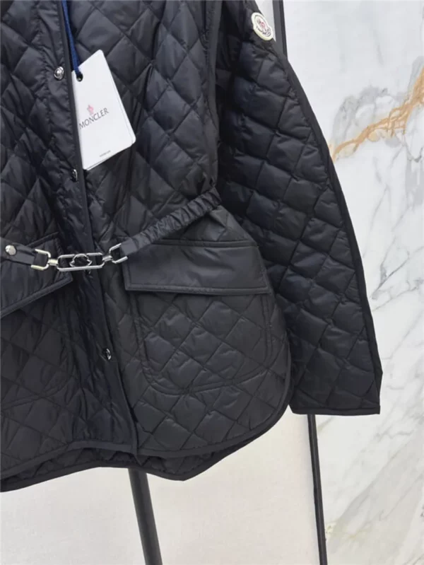 moncler waist round neck down jacket