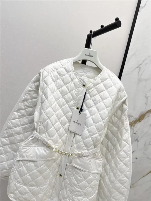 moncler waist round neck down jacket