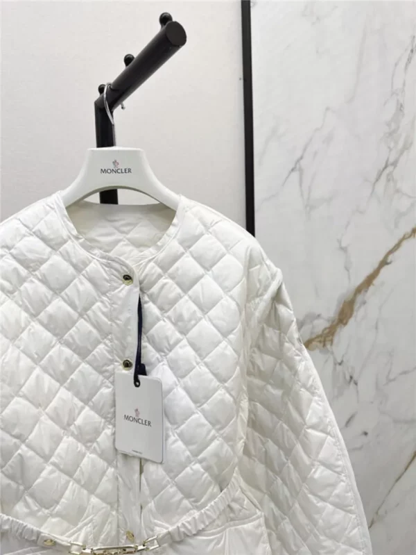 moncler waist round neck down jacket