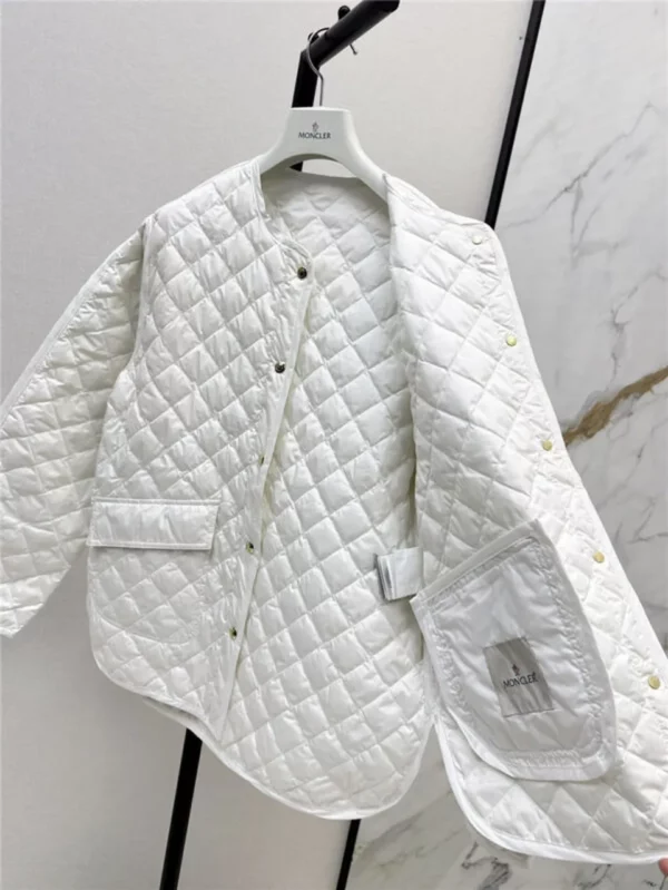 moncler waist round neck down jacket