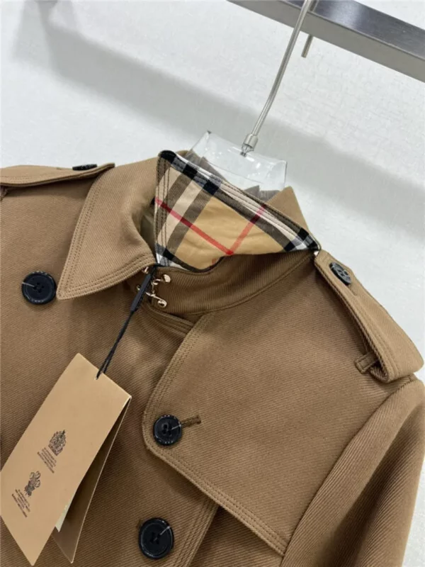 Burberry woolen coat trench coat